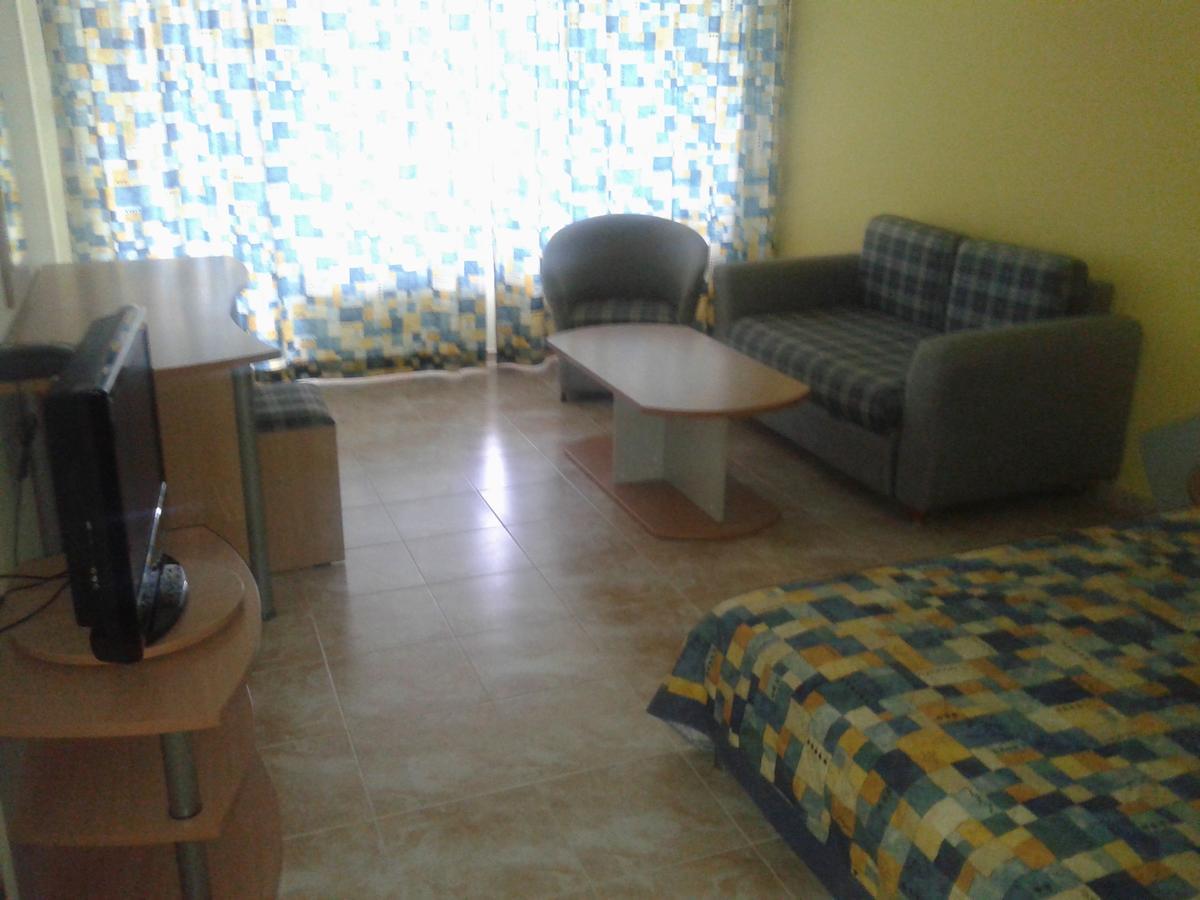 נסבר Hotel Perun מראה חיצוני תמונה