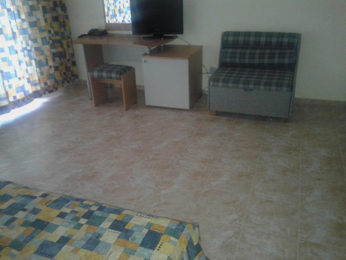 נסבר Hotel Perun מראה חיצוני תמונה