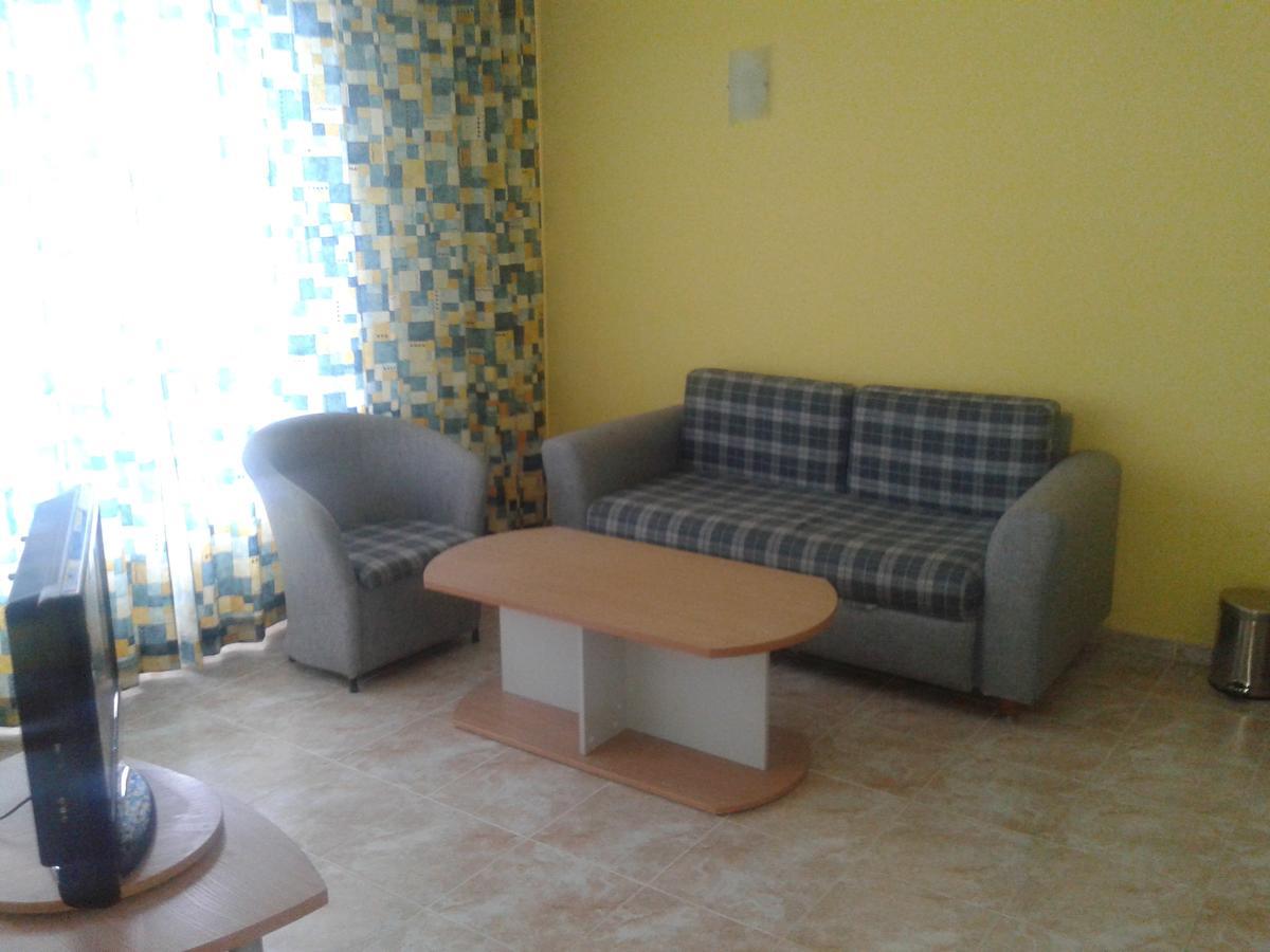 נסבר Hotel Perun מראה חיצוני תמונה